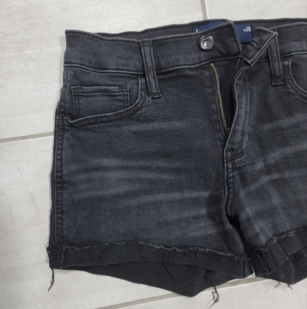 HOLLISTER Women's Black Mid-Rise Cotton Denim Shorts - Picture 2 of 6